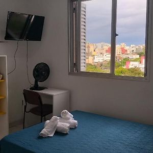 Quarto Suite Individual Compartilha Somente A Cozinha Com O Morador E Sua Cachorra Chori